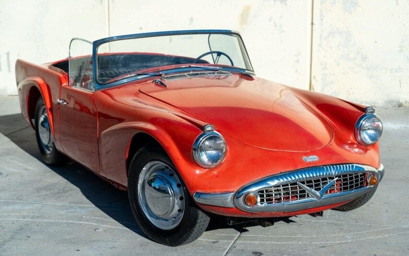 1960 Daimler SP250 frontale destra rosso