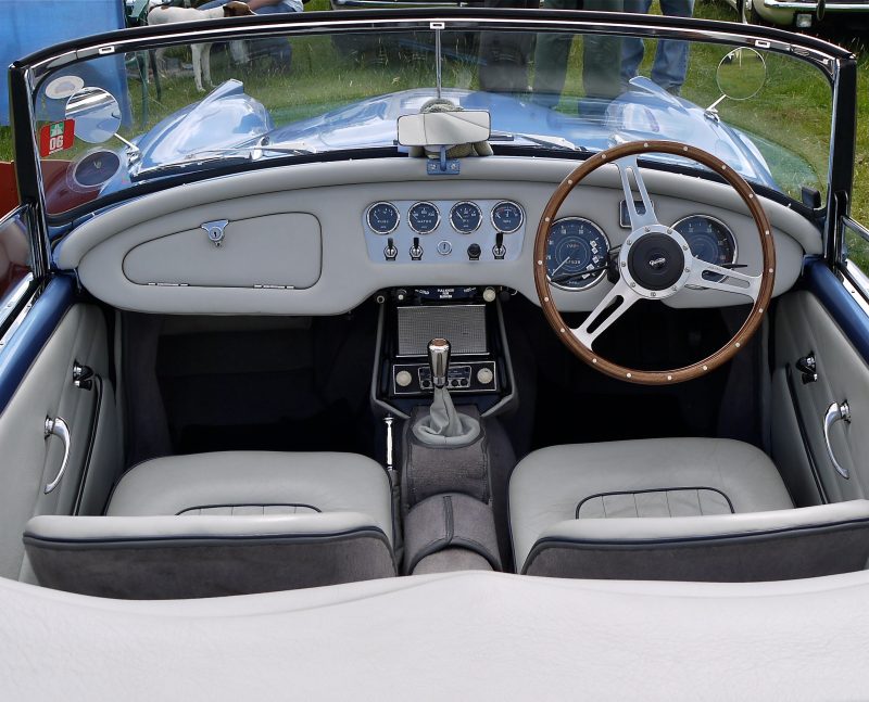 1960 Daimler SP250 interni