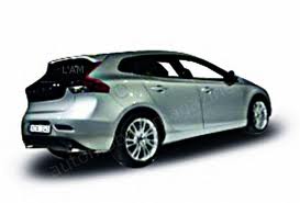 NUOVA VOLVO V40