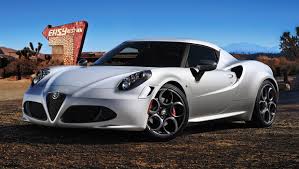 alfa romeo 4c bianca