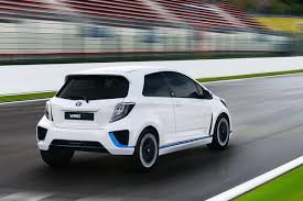 Nuova Toyota Yaris Hybrid