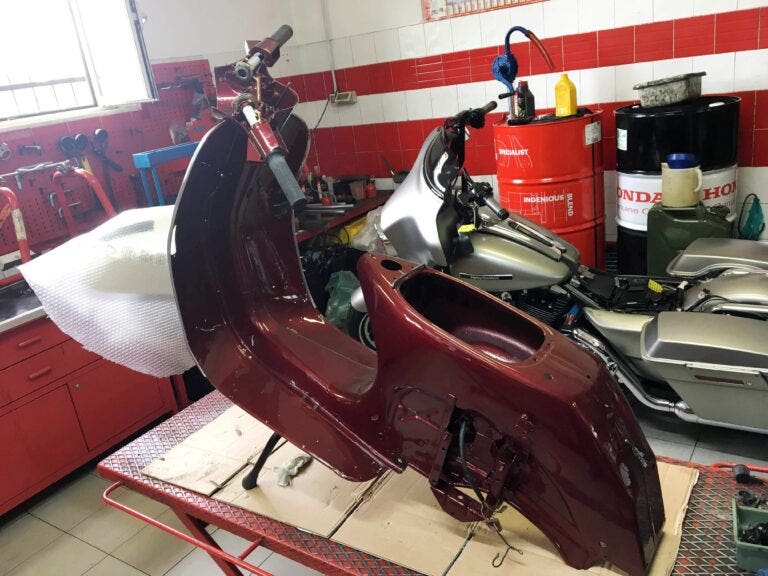 Quando la passione per la Vespa diventa un lavoro – come diventare restauratore di Vespe d’epoca
