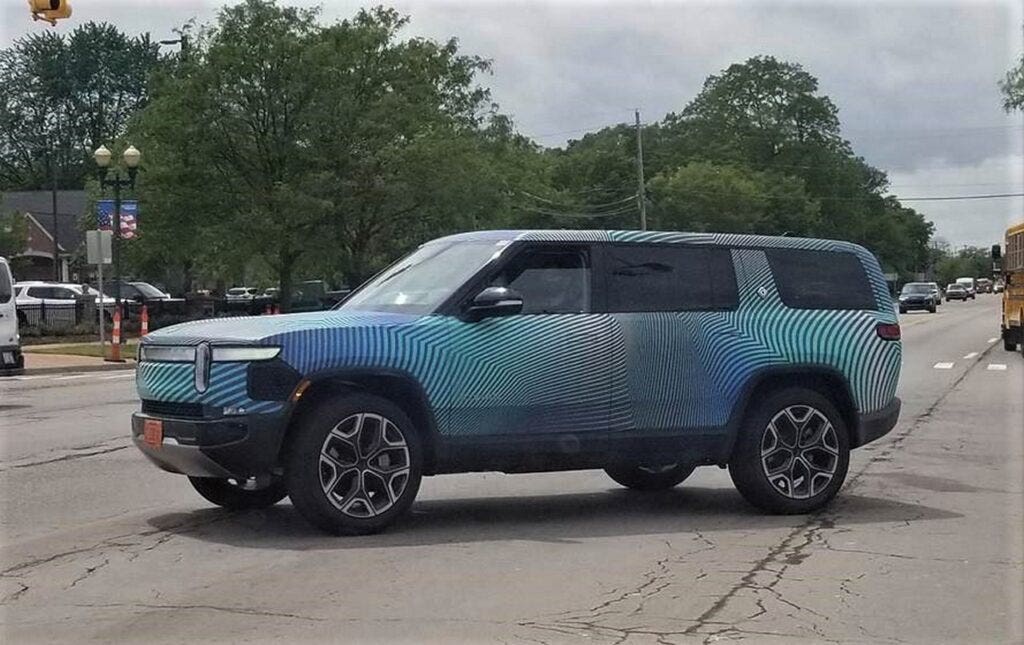 RIVIAN R1S