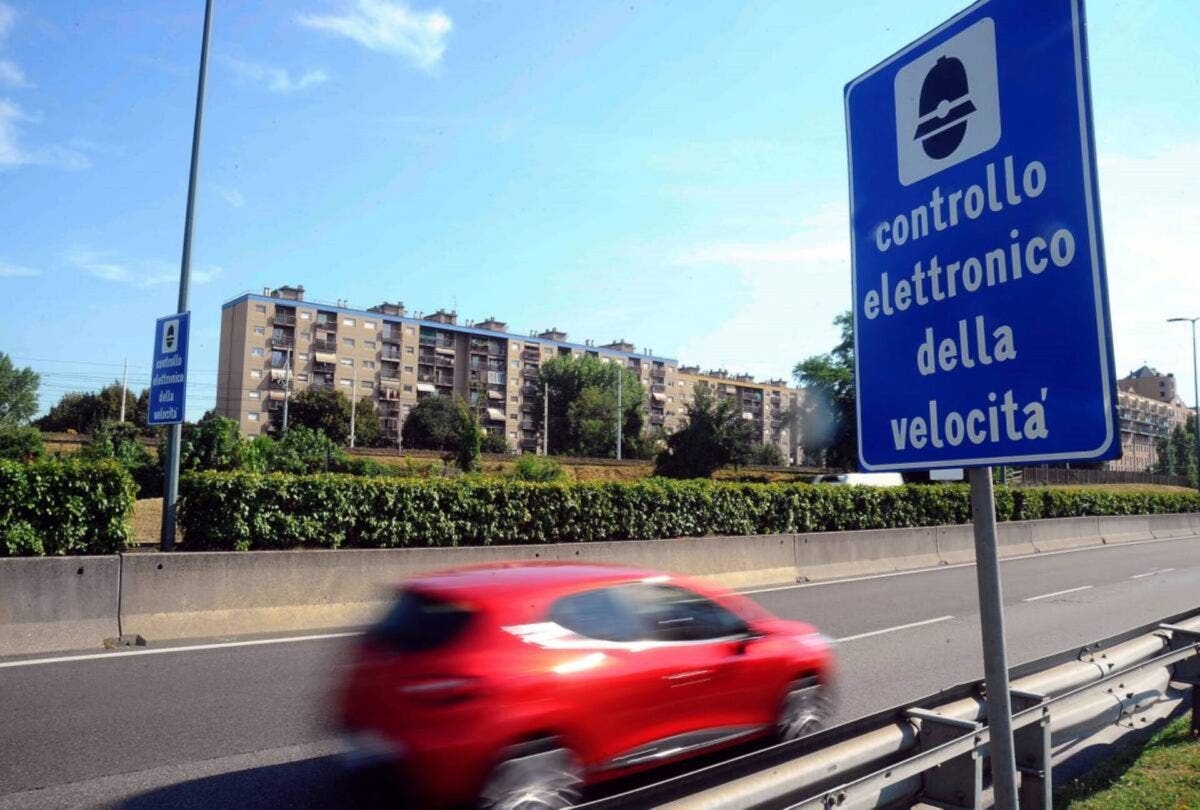 multa auto a noleggio