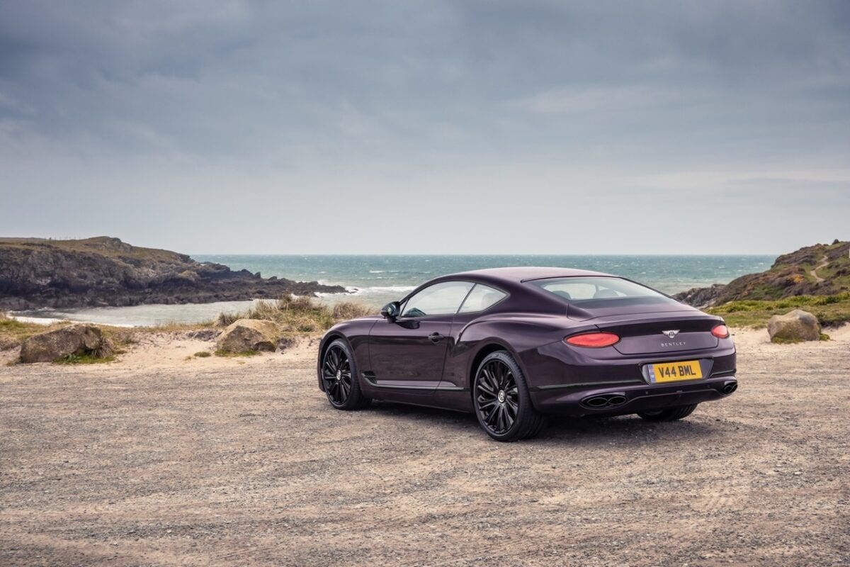 Bentley GT Mulliner Blackline