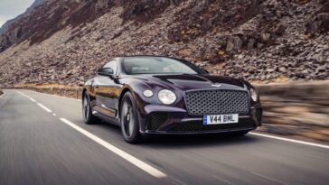 Bentley GT Mulliner Blackline