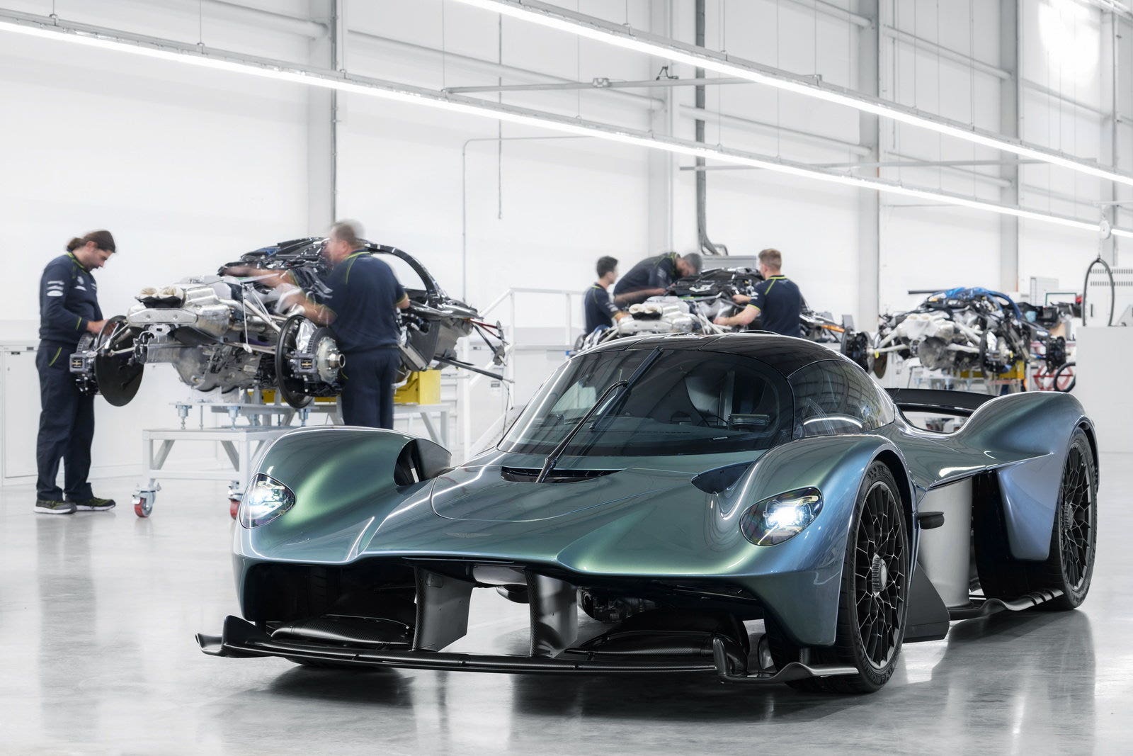 Aston Martin Valkyrie #1