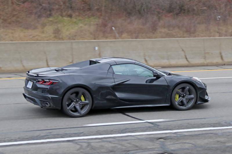 Chevrolet Corvette E-Ray 2023