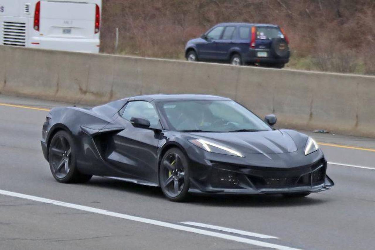 Chevrolet Corvette E-Ray 2023