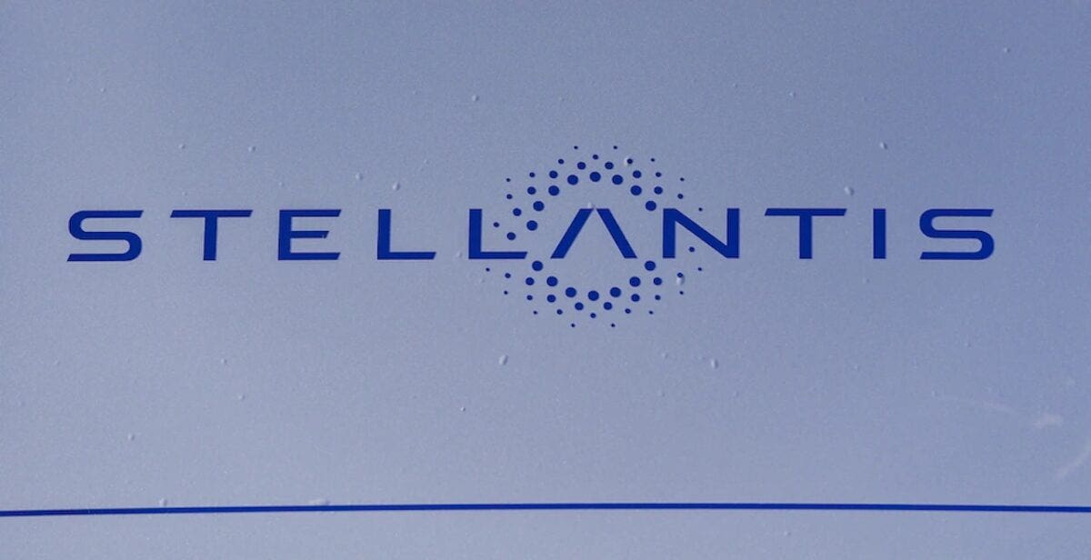 Logotipo de Stellantis