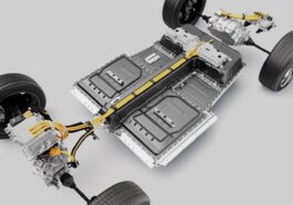Pianale auto Toyota con utilizzo di batterie allo stato solido