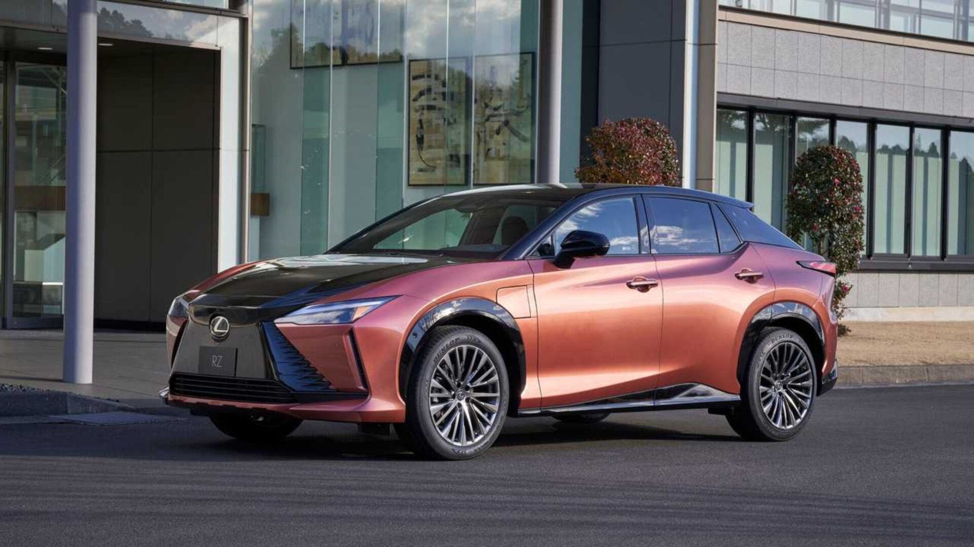 Lexus RZ 450e