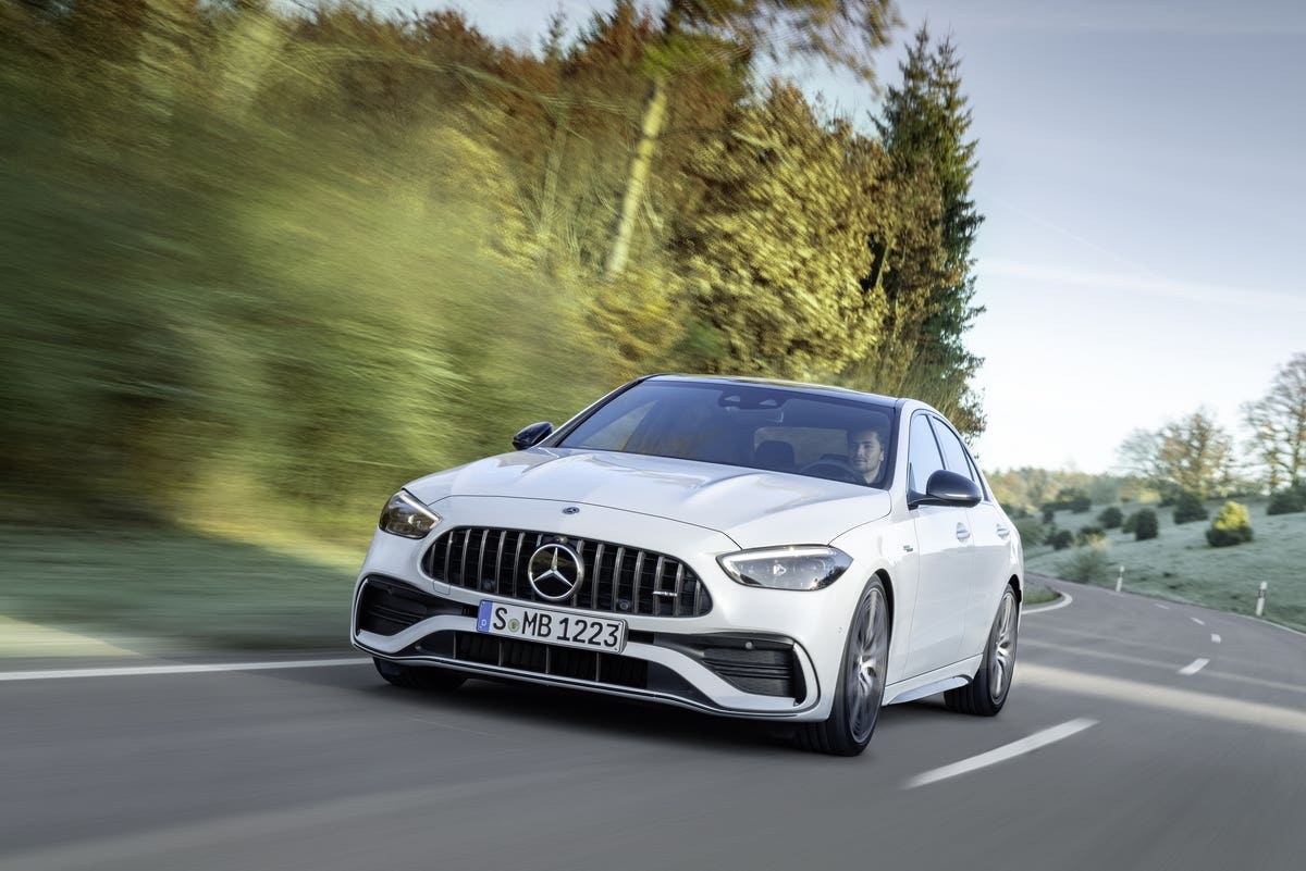 Nuova Mercedes-AMG C 43