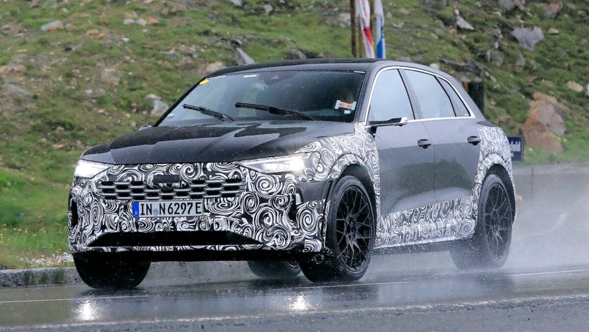 Audi Q8 e-tron foto spia