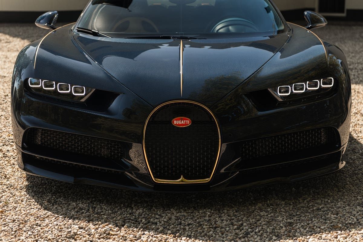 Bugatti Chiron L’Ébé parti oro 24 carati