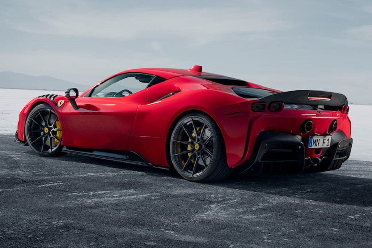 Novitec SF90 Stradale rossa laterale