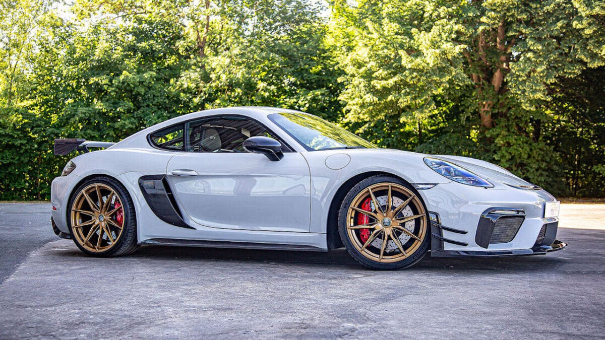 Porsche 718 Cayman GT4