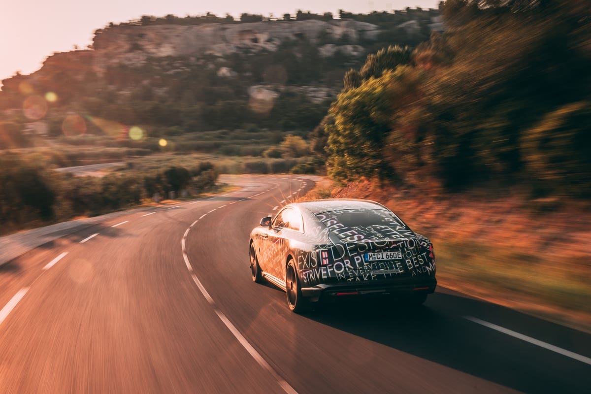 Rolls-Royce Spectre test riviera francese