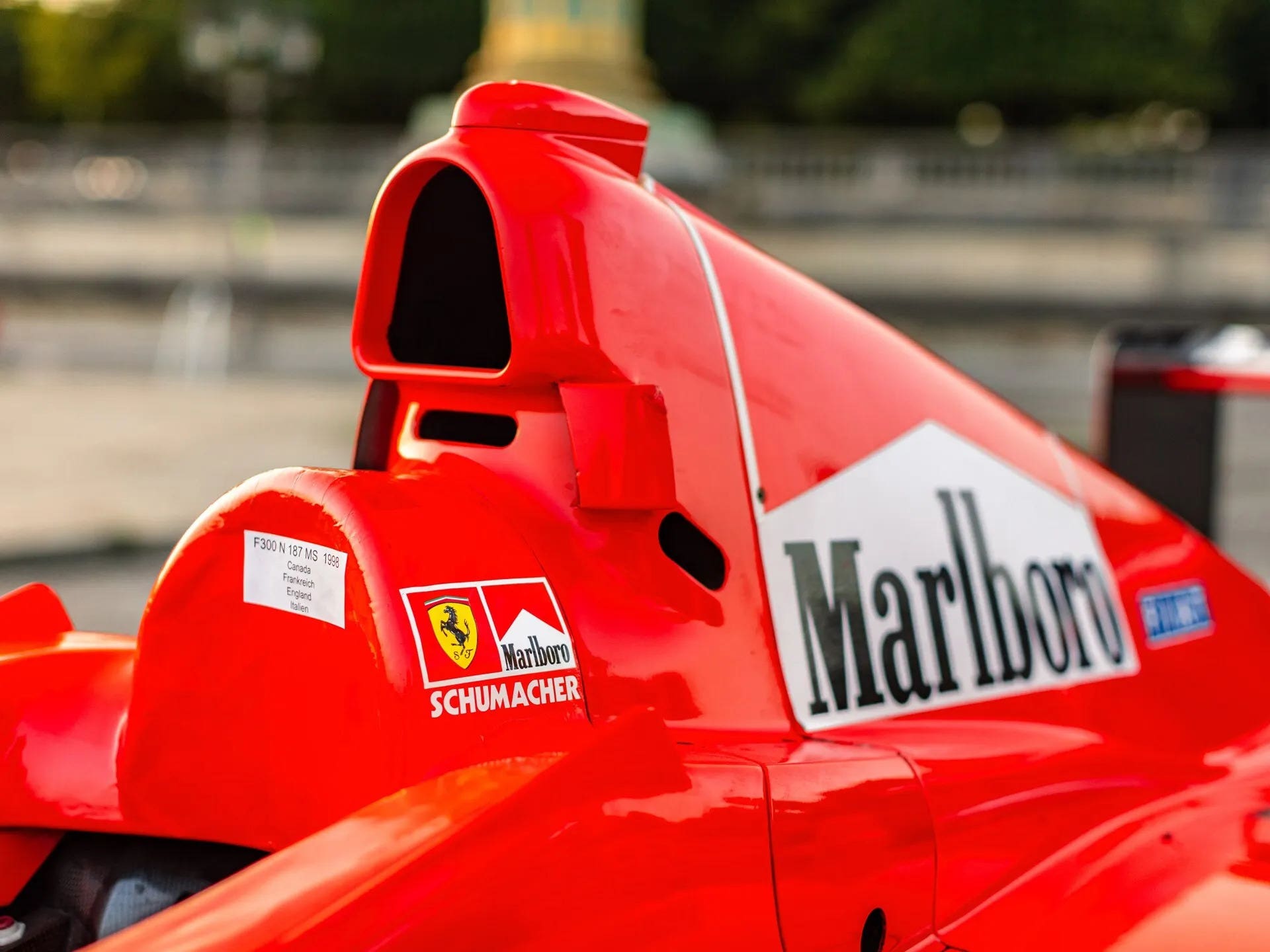 F300