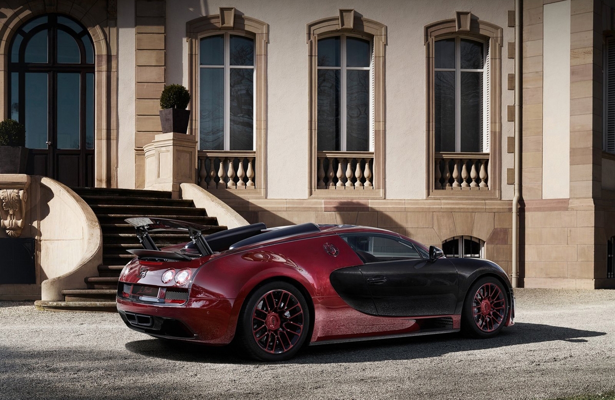 Bugatti Veyron 16.4 Grand Sport Vitesse 10 anni