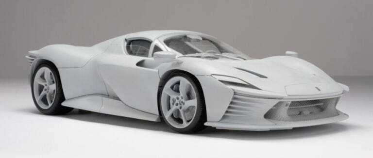 Ferrari Daytona SP3: Amalgam la produrrà in scala 1:8