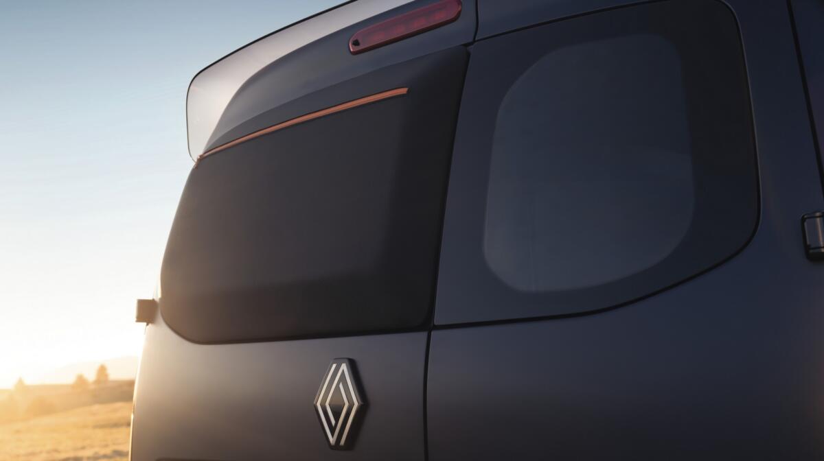 Renault Hippie Caviar Motel 1