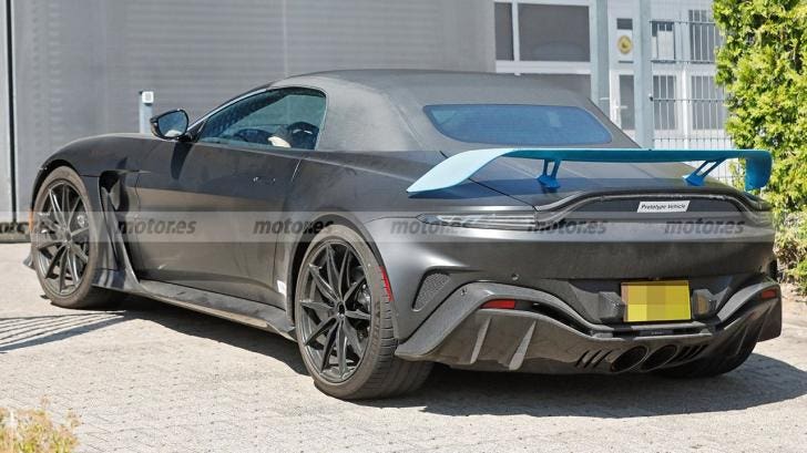V12 Vantage Roadster