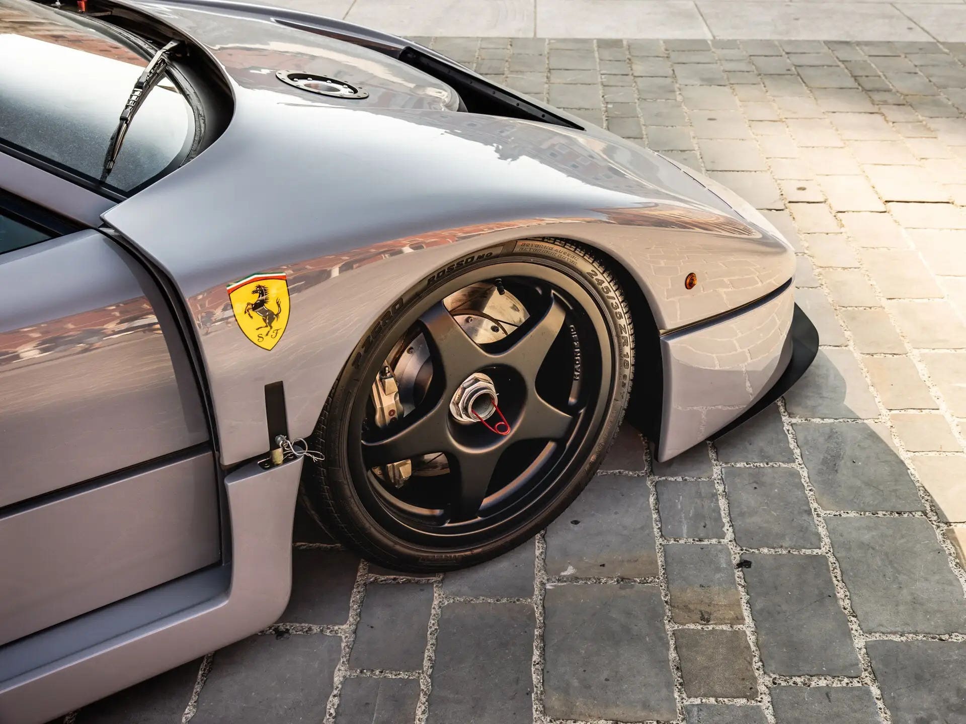 F40 Grigio Nardo