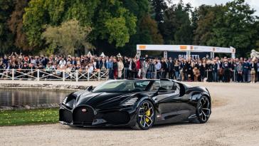 Bugatti W16 Mistral Chantilly Arts & Elegance Richard Mille