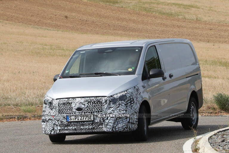MercedesBenz Vito 2025 le foto spia "svelano" dove si focalizzeranno