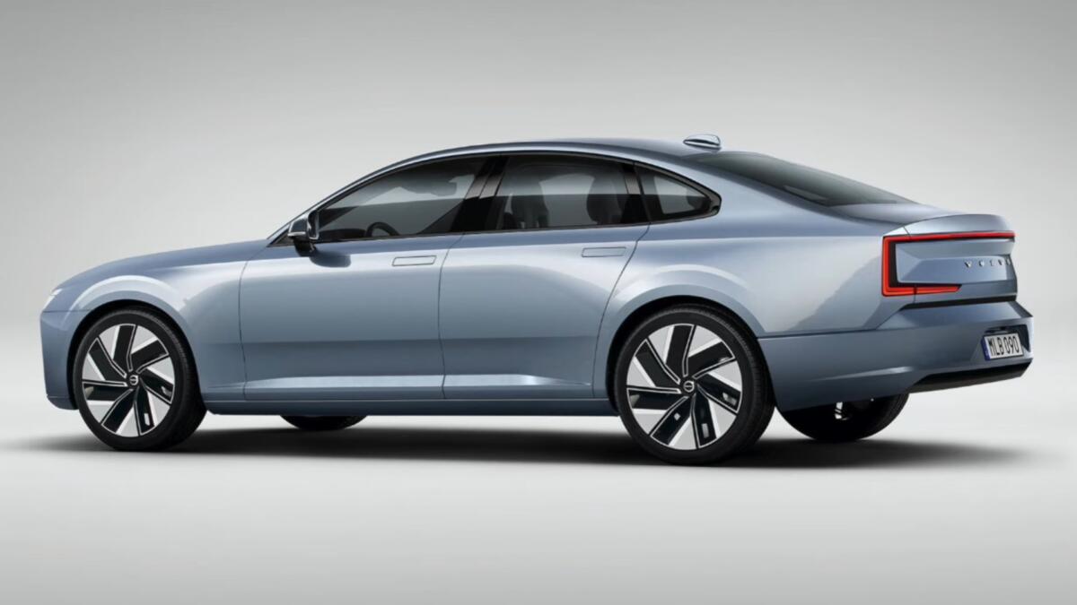 Nuova Volvo S90