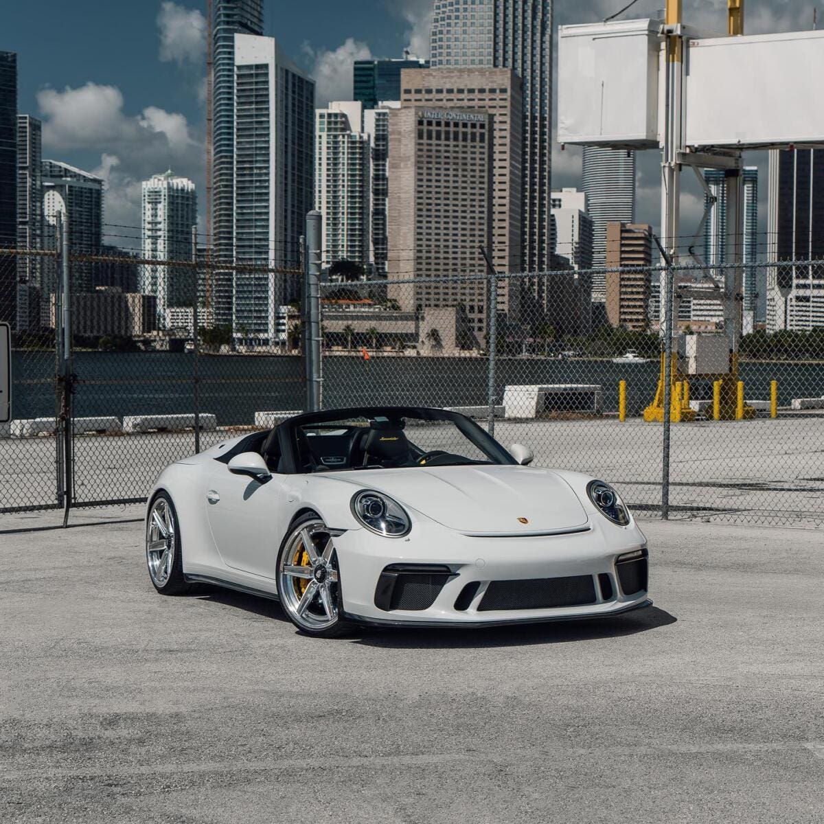 Porsche 911 Speedster personalizzata