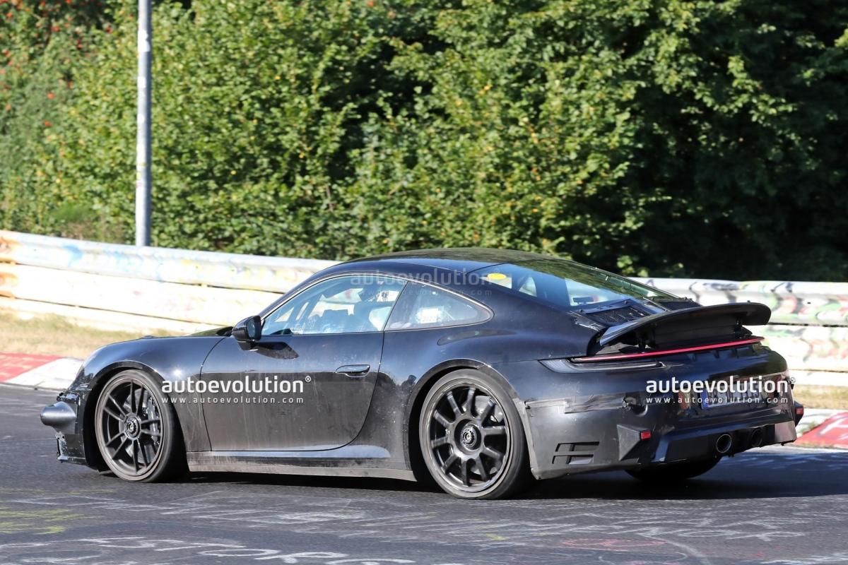 Porsche 911 GTS foto spia