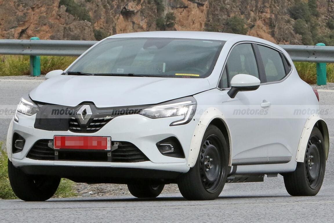 Renault 5 ETech 2024 sotto la Clio si nasconde la prima elettrica