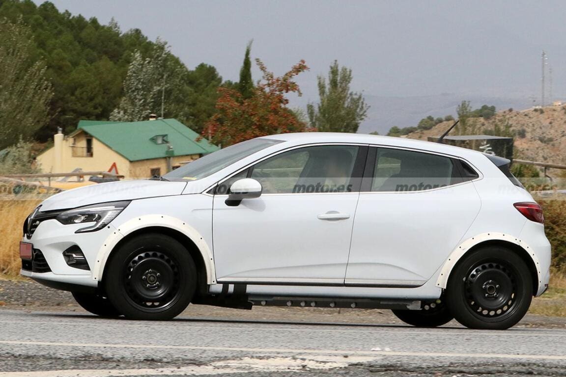 Renault 5 ETech 2024 sotto la Clio si nasconde la prima elettrica MotorisuMotori.it