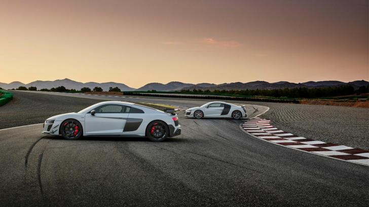R8 Coupé V10 GT RWD