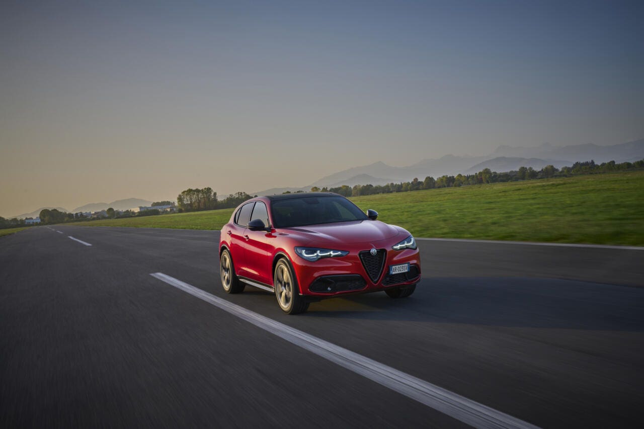 Alfa Romeo Stelvio 2023