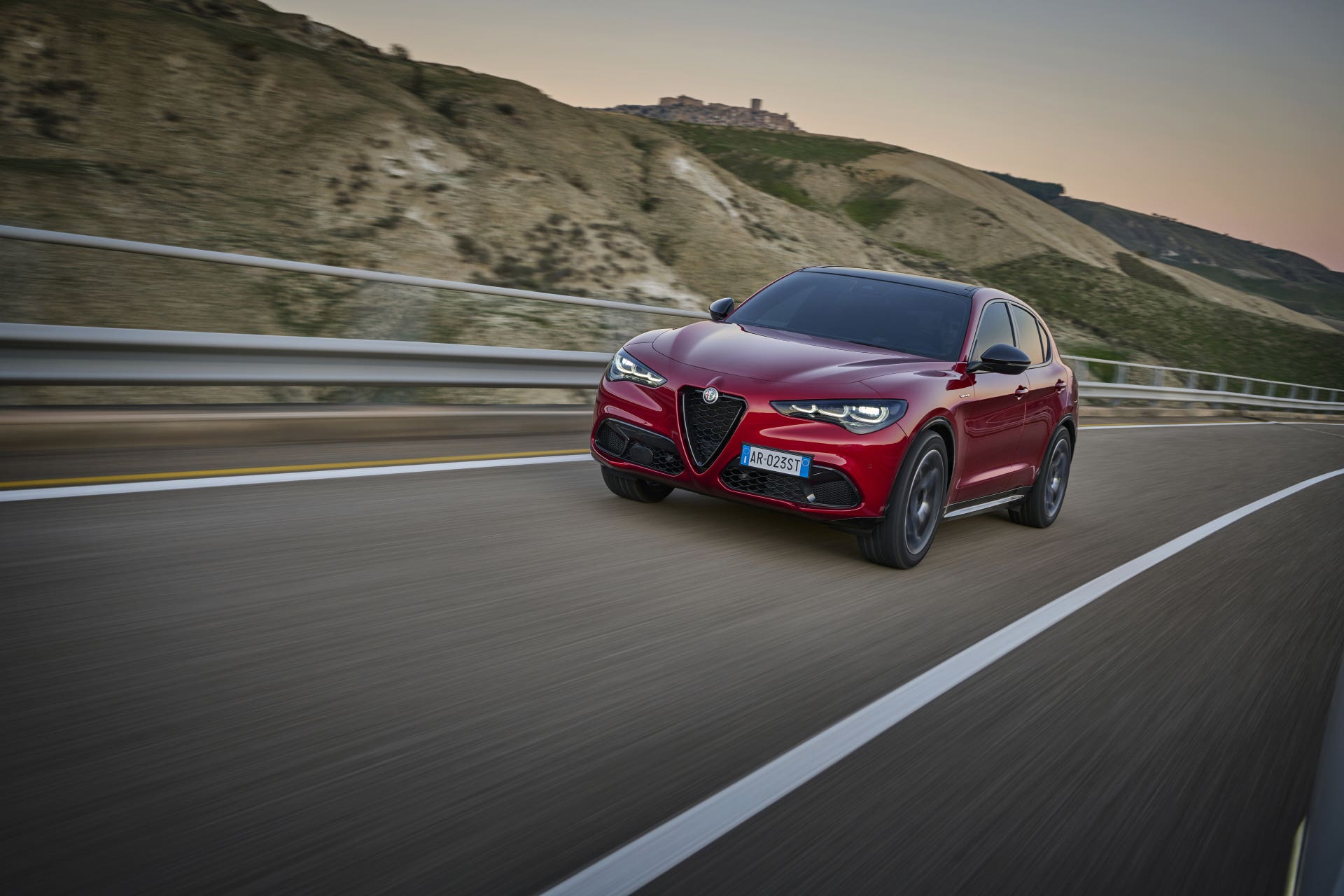 Alfa Romeo Stelvio 2023