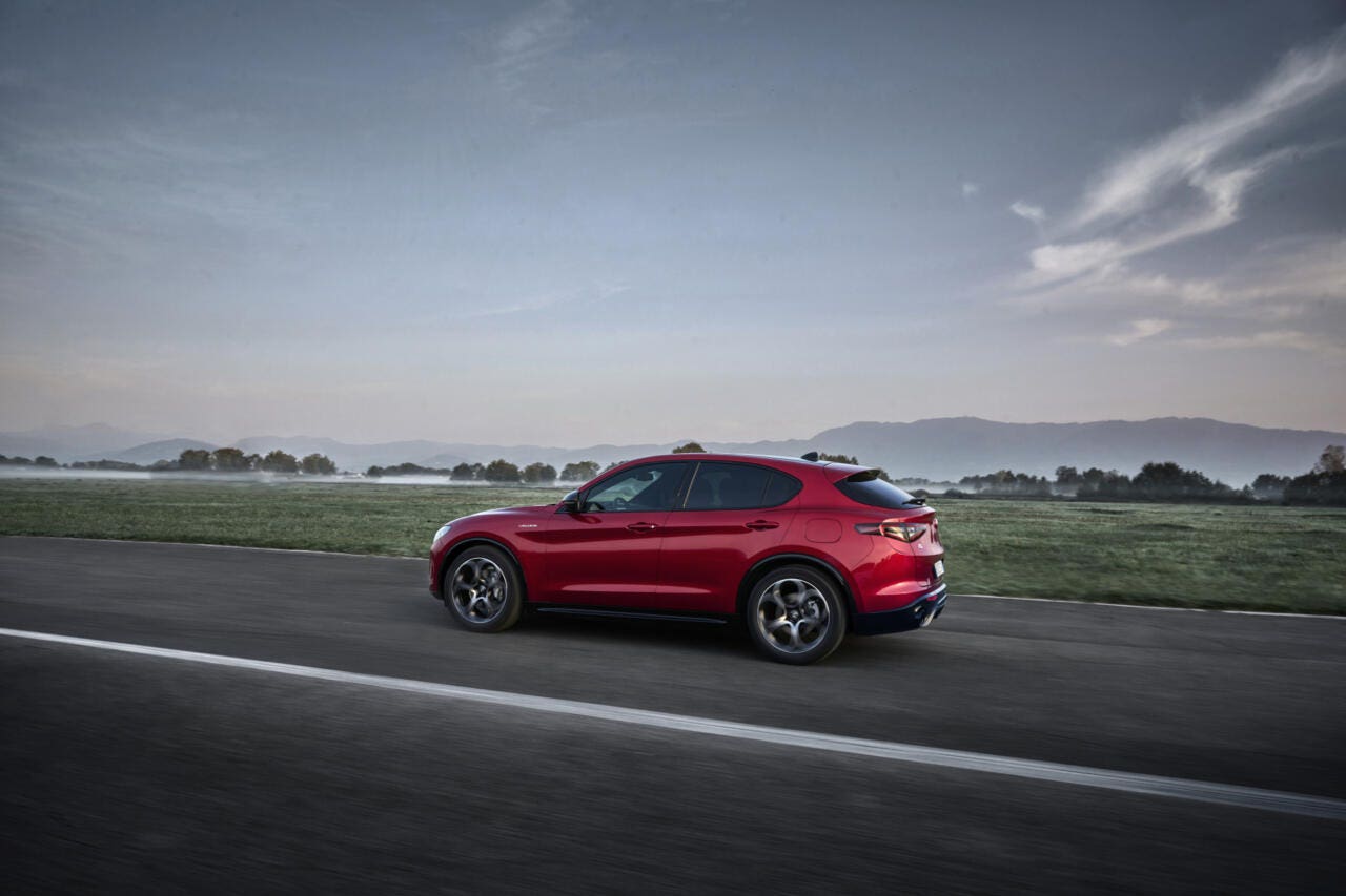 Alfa Romeo Stelvio 2023