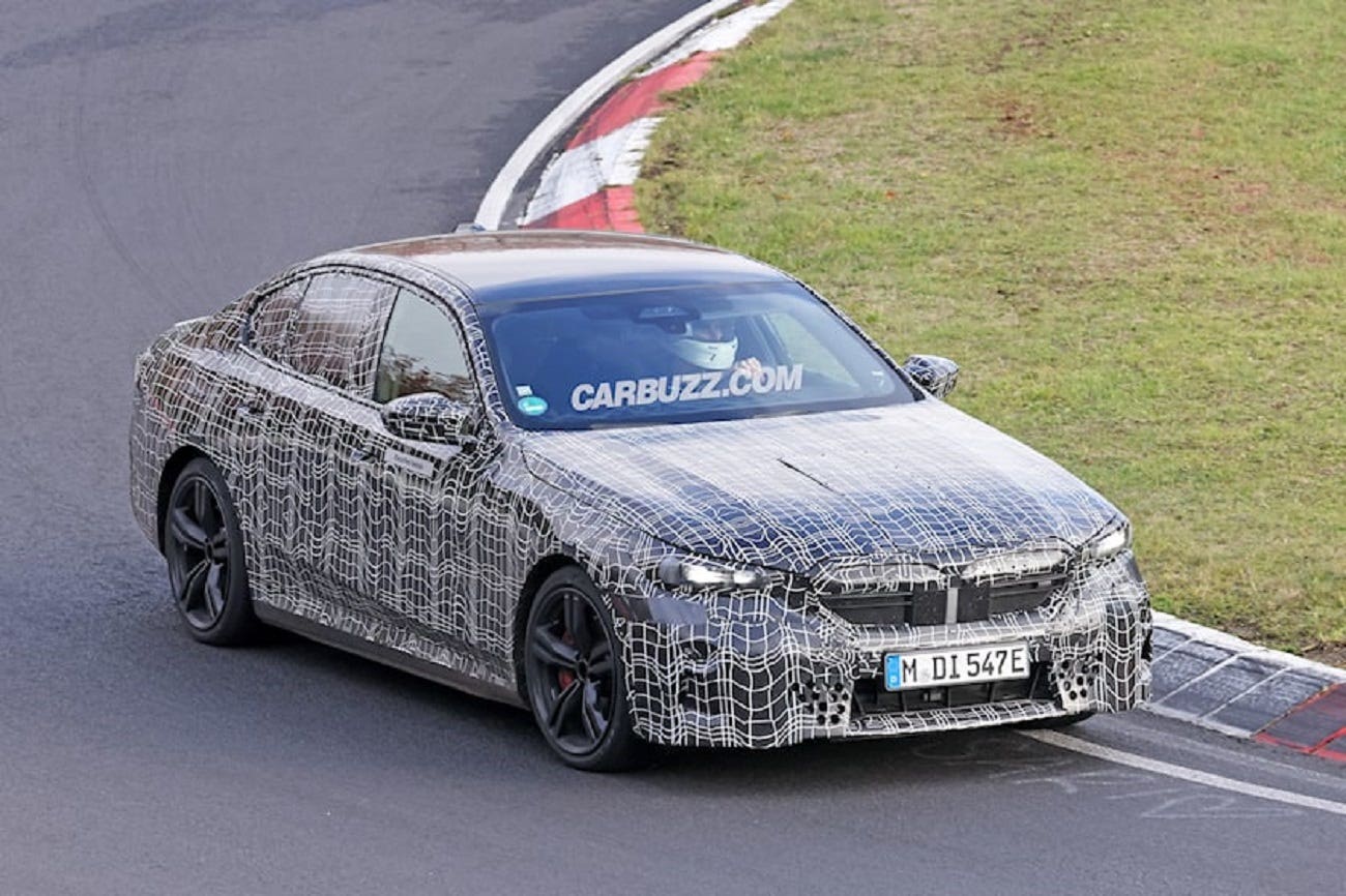 BMW i5 M50 al nurburgring