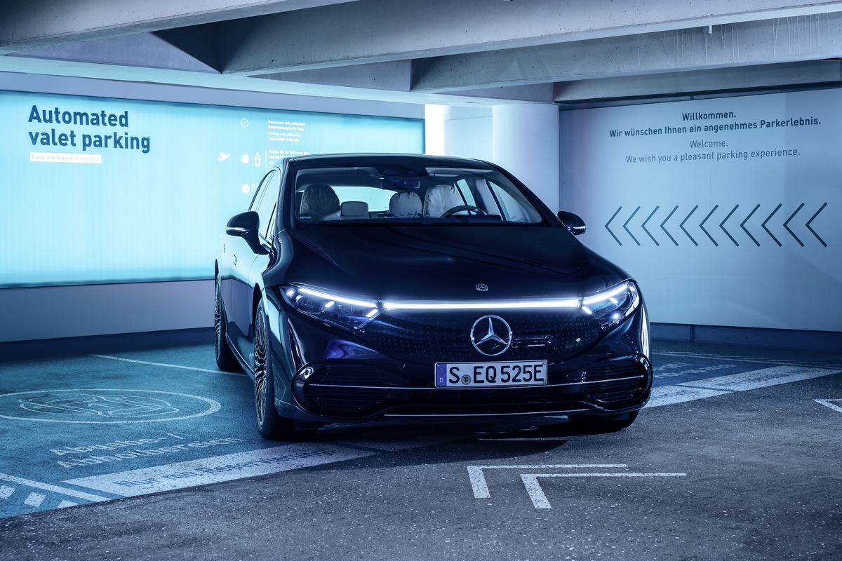 Mercedes Bosch sistema di parcheggio autonomo