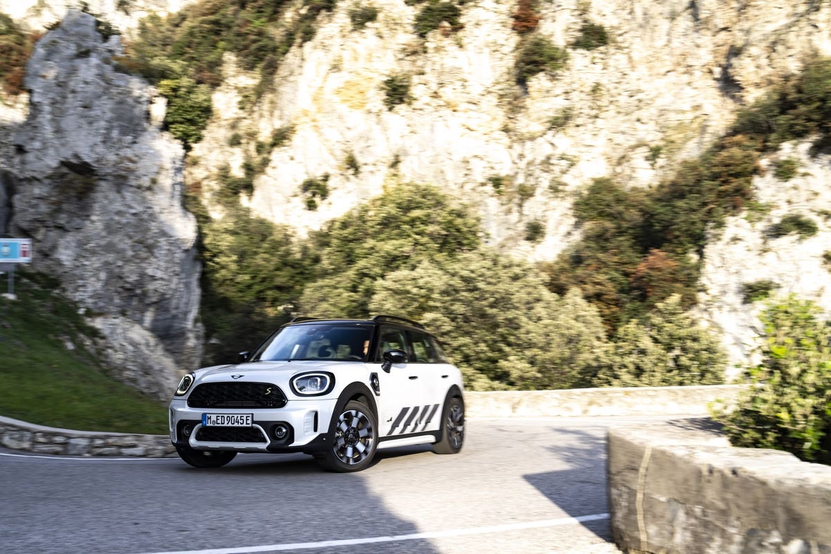 Mini Cooper SE Countryman ALL4 Untamed Edition