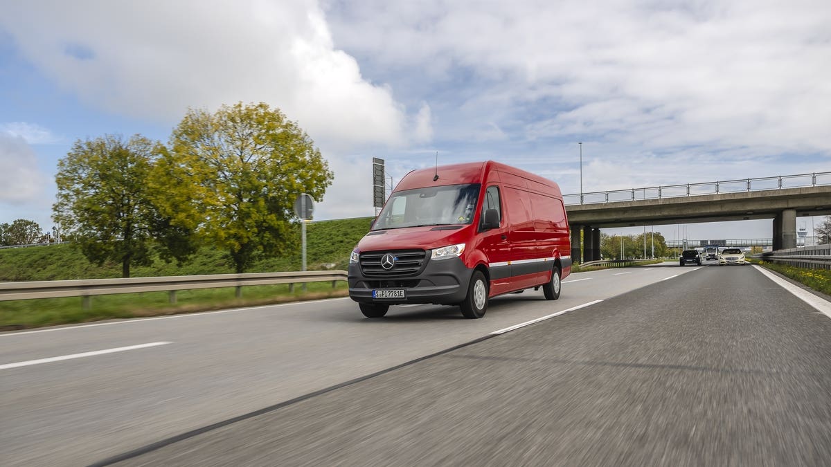 Nuovo Mercedes eSprinter test autonomia