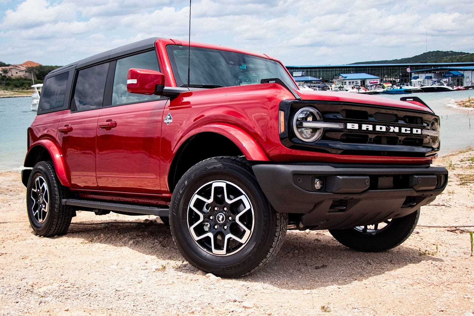 Ford Bronco rosso