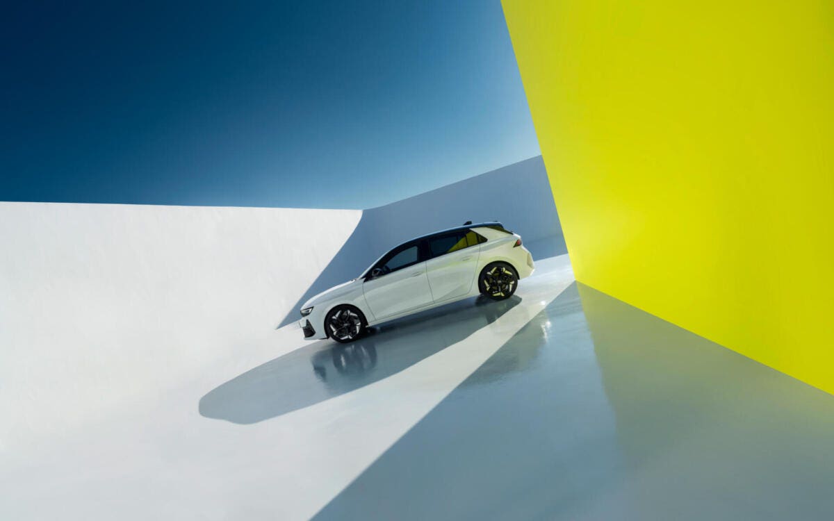Opel Astra GSe 2023