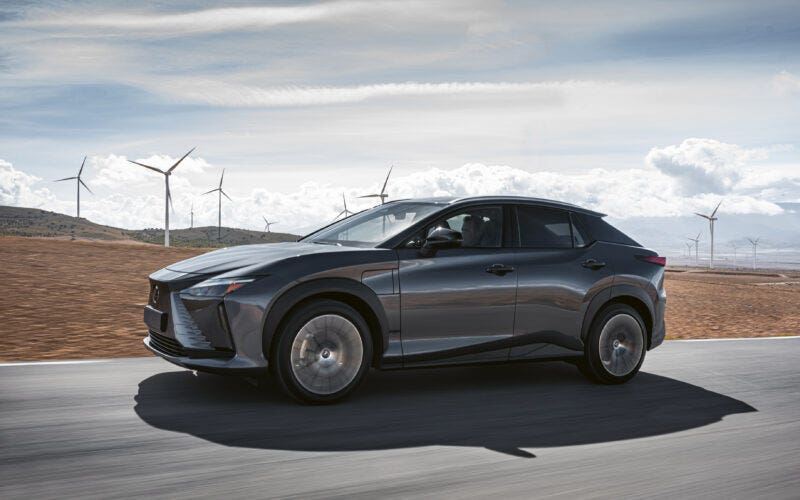 Lexus RZ 2023