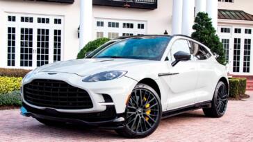 Aston Martin DBX