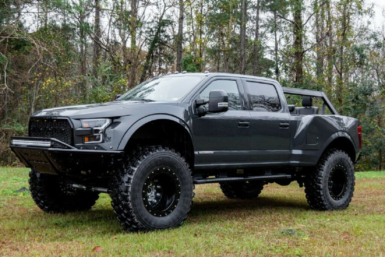 Ford F-250 nero