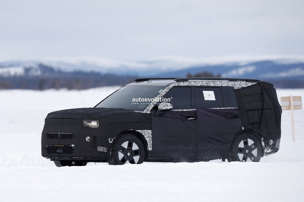 Hyundai Santa Fe 2024 prototipo foto spia