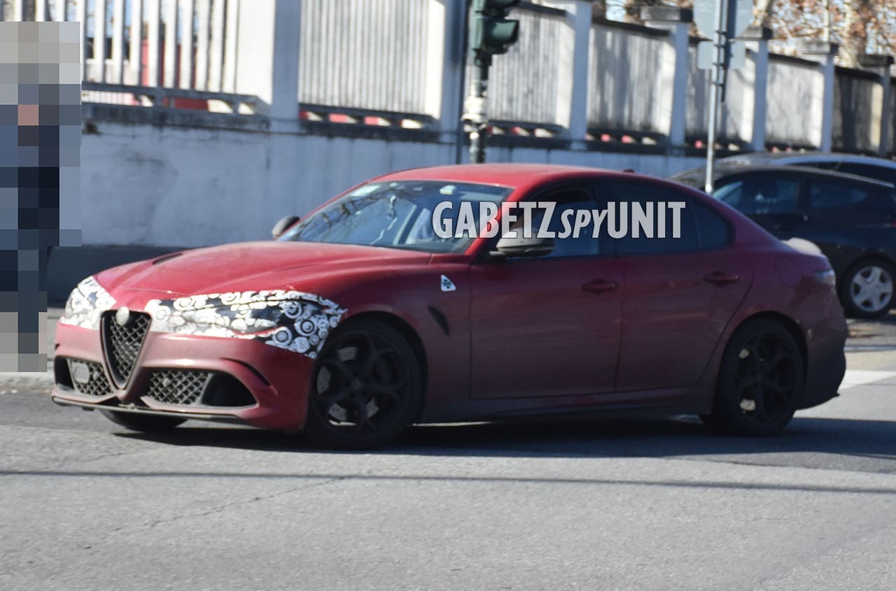 Alfa Romeo Giulia Quadrifoglio 2024 prototipo foto spia